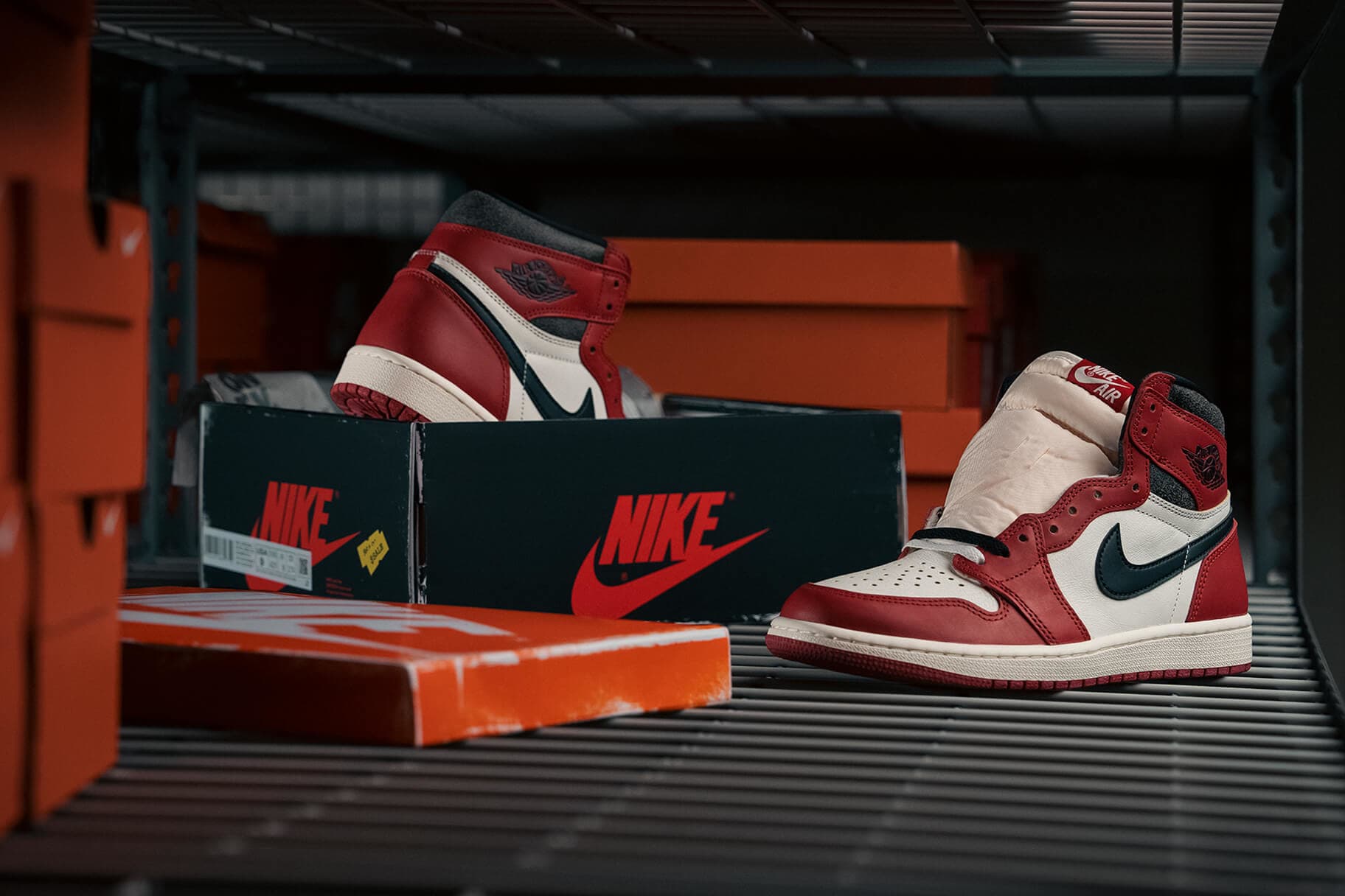 Nike Jordan 1 Mid "Chicago: Lost and Found"